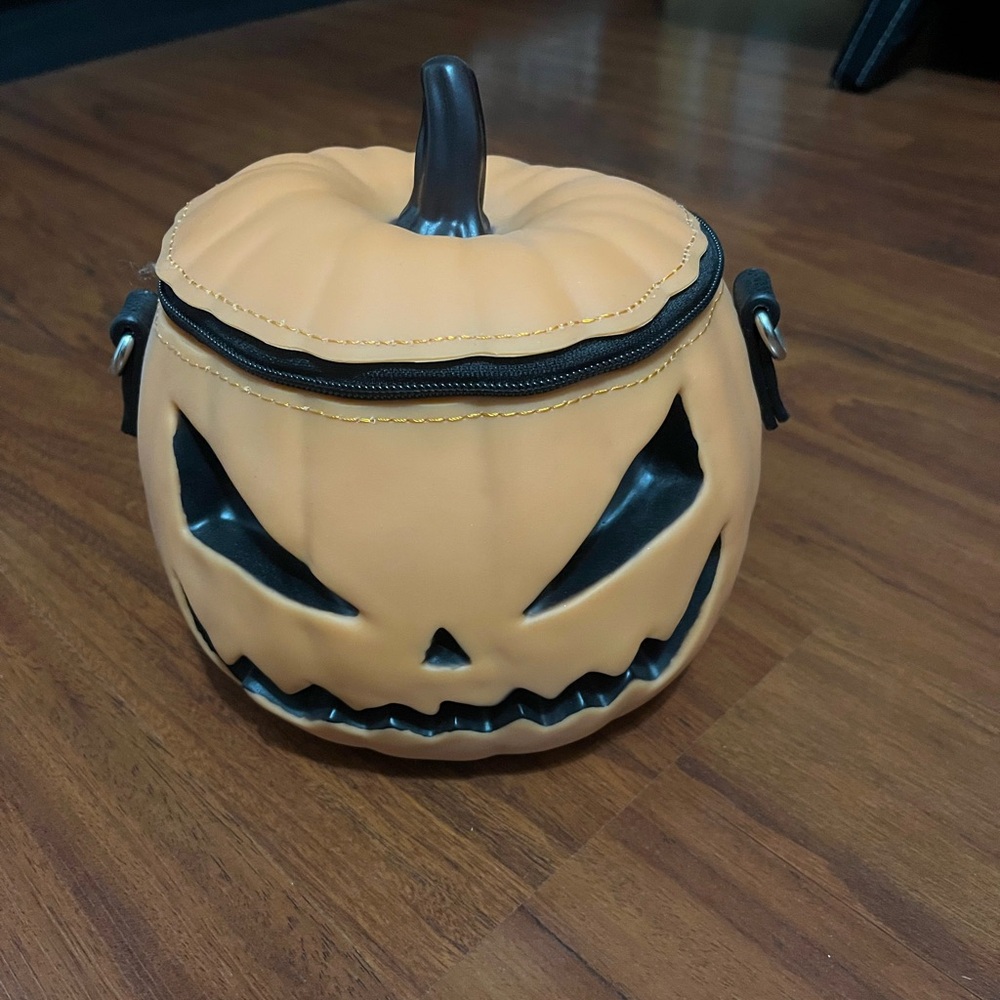 Sleepy Hallow Pumpkin Bag